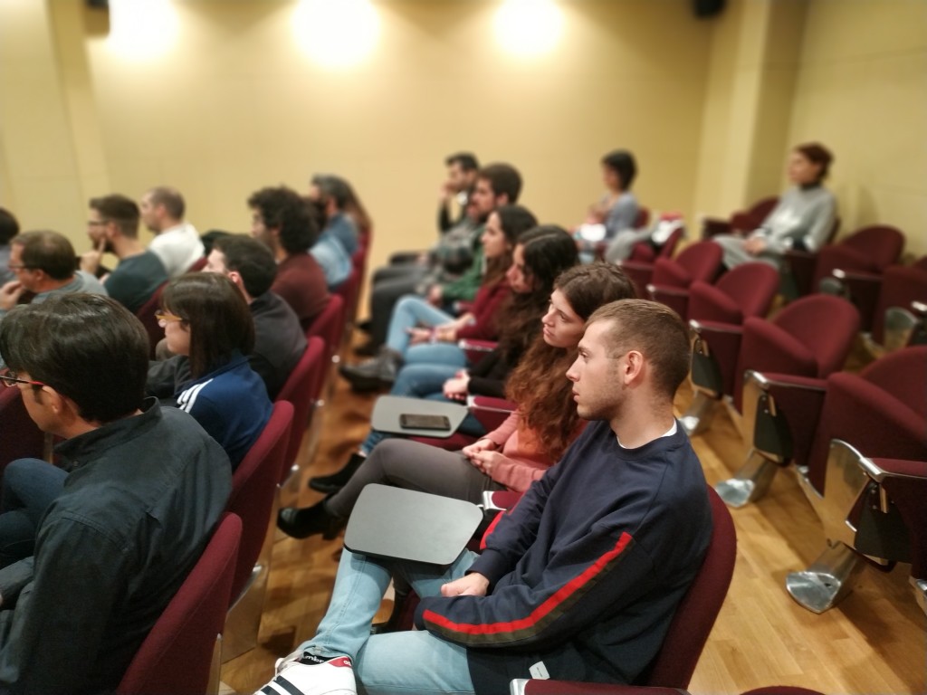Molts membres de la comunitat ICAC van assistir a l'acte institucional