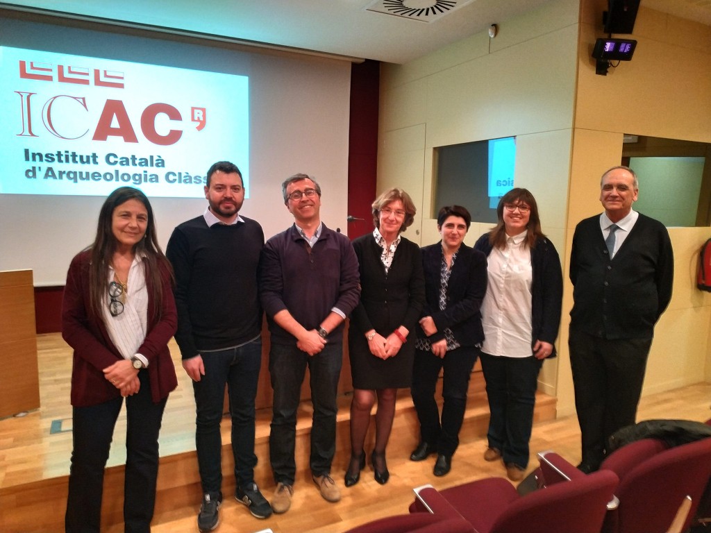 Canino amb el tribunal i els directors de tesi