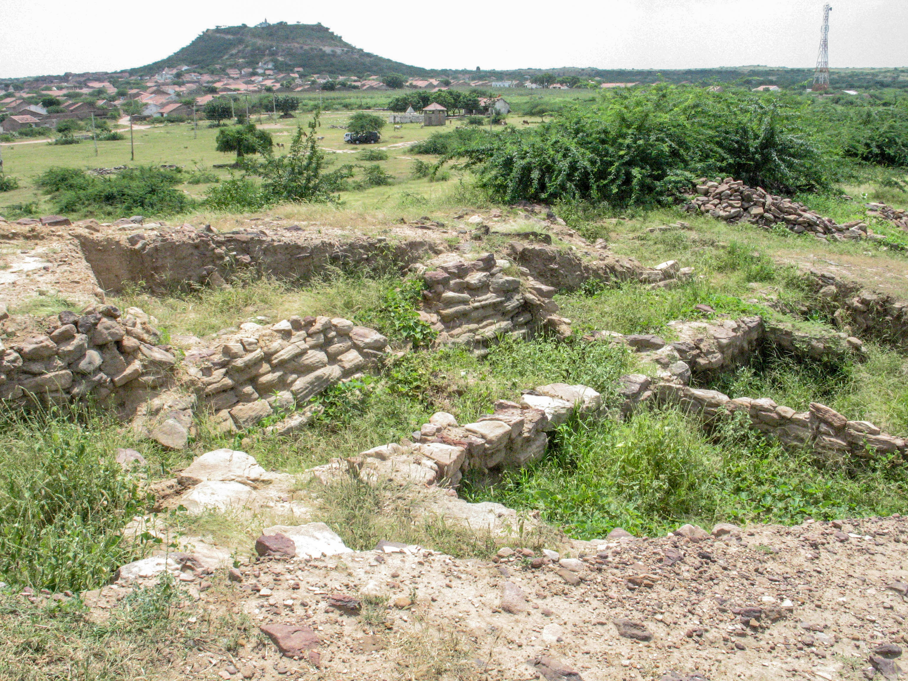 El lloc arqueològic de Kanmer, un assentament de la civilització de l'Indus a Gujarat (Índia), és un exemple del tipus de jaciments arqueològics que es poden controlar remotament per avaluar la seva preservació mitjançant la metodologia del projecte MAHSA.